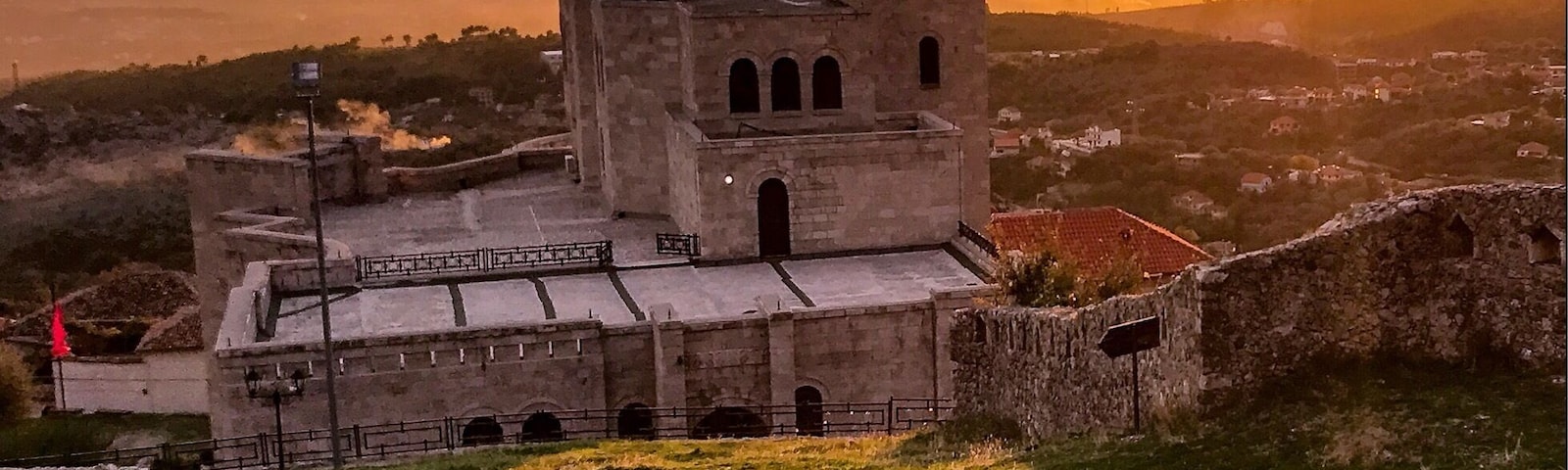 We spent the last evening of our Albanian road trip adventure in the city of Kruje. Not only were we super lucky with the accommodation (make sure to check out Panorama Hotel - awesome value for money) but we were also rewarded with epic sunset. If you climb up to the old tower, the views are breathtaking. 
#albania #kruje #skanderberg #sunset #architecture #goldenhour