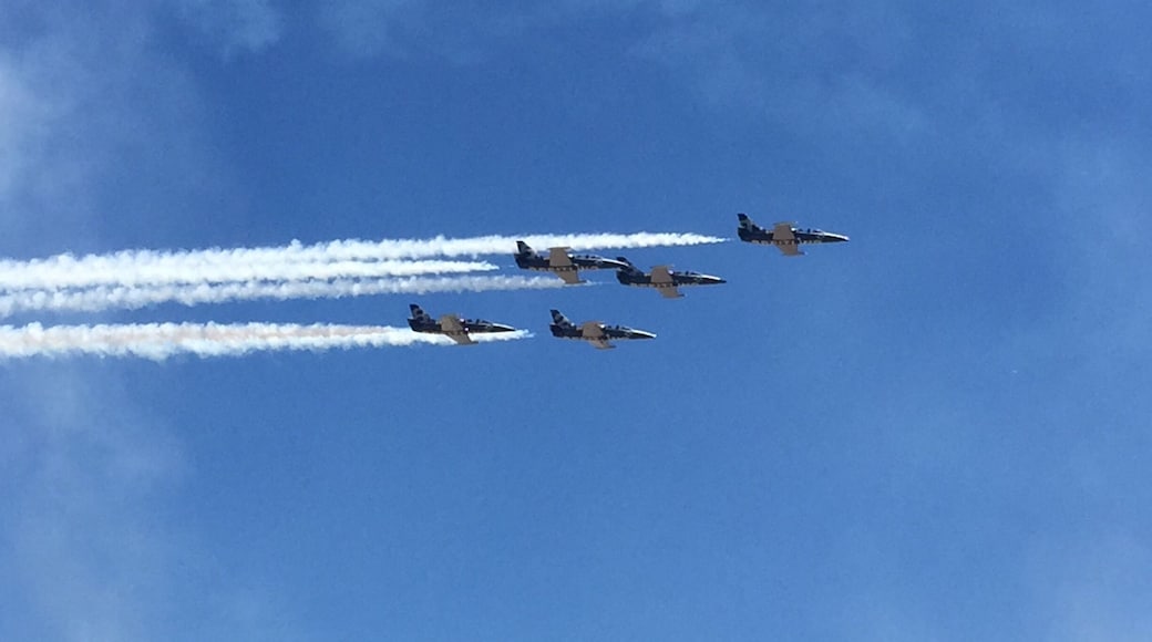 Breightling Jet team flying high at the Hill Air Force Base Warriors Over the Wasatch Air Show 2016
Read more about it on my blog at www.lovetravelwilleat.com
#bestof5