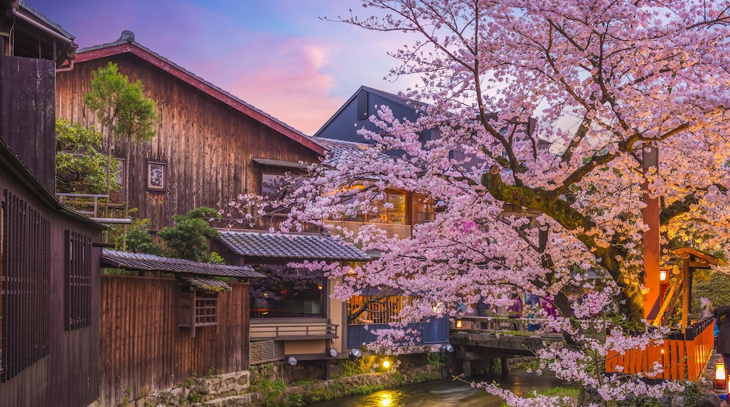 Gion Shirakawa