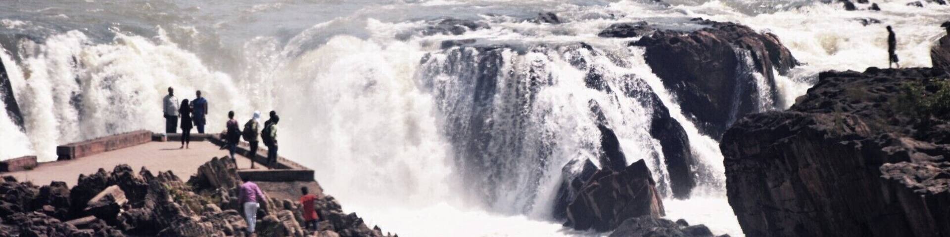 Due to its wat
er smoke its
famous as Dhuadhar Dhua means smoke Here Holy river Narmada suddenly jumps and created this