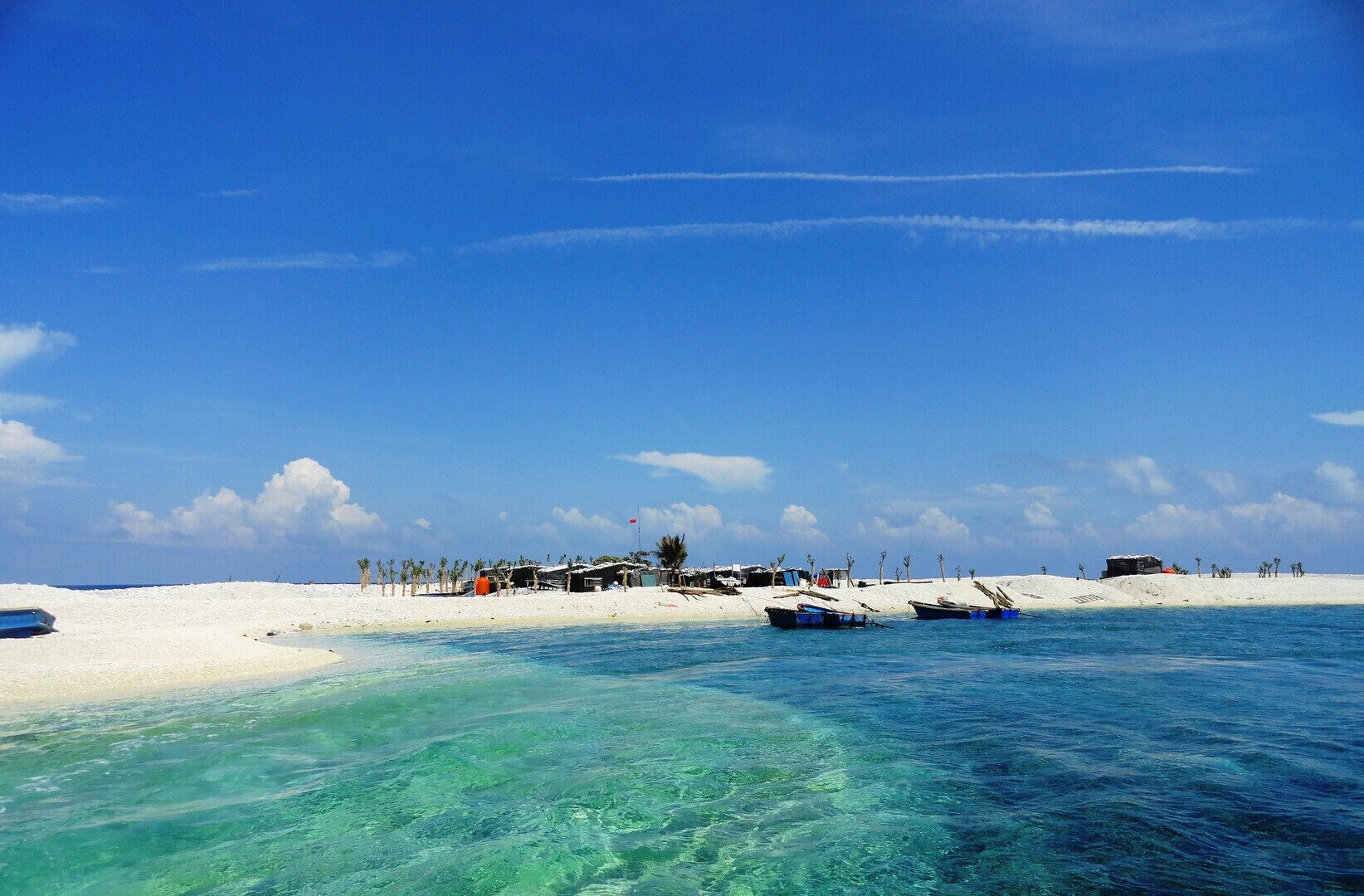 Beautiful  #Paracel Islands.
美丽的西沙群岛.

https://twitter.com/Beautifulgx