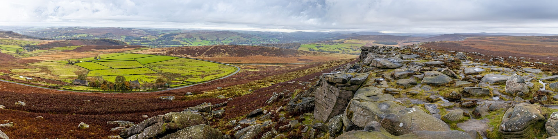 View of Stanage Edge in Peak district, an upland area in England at the southern end of the Pennines