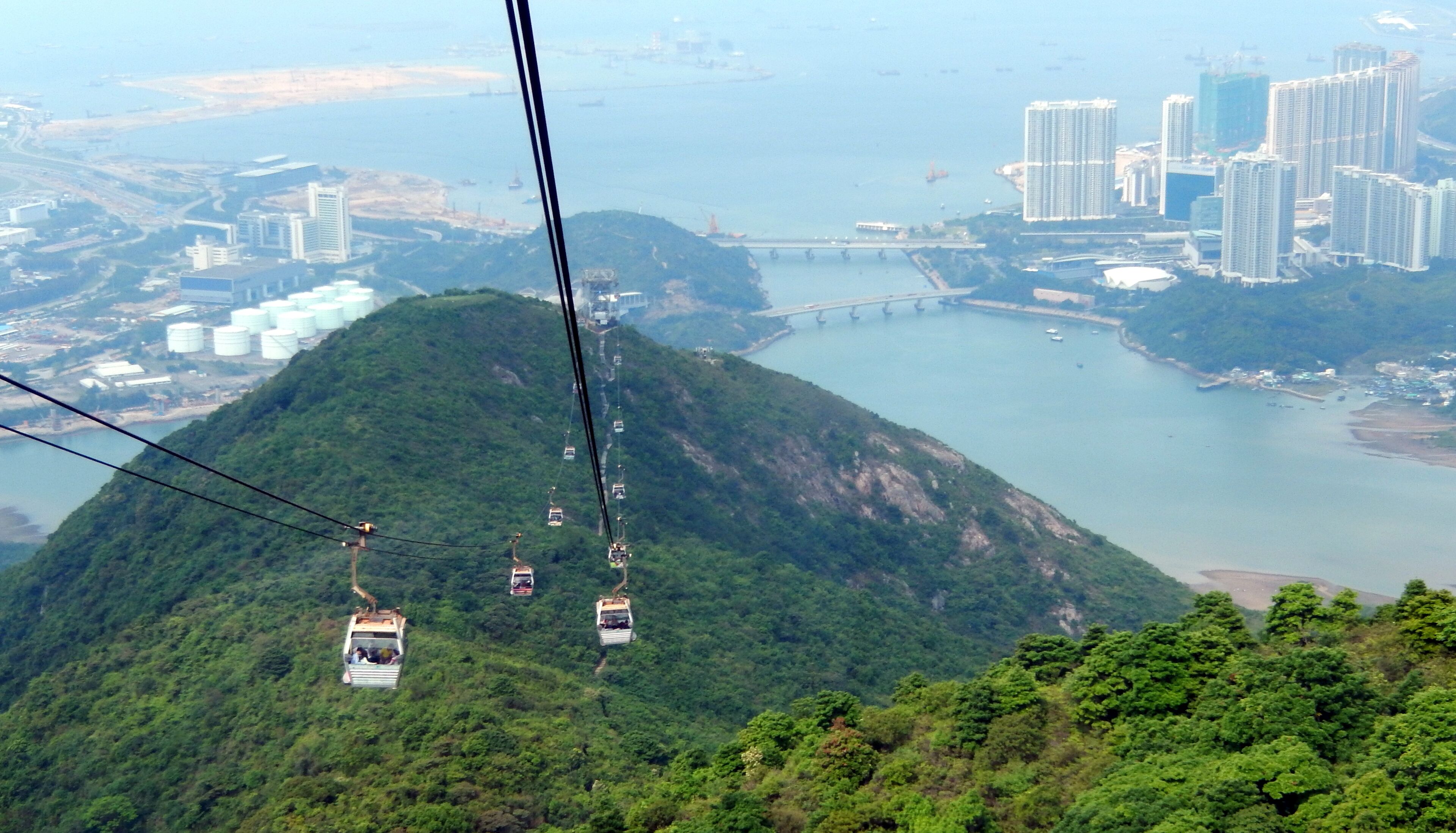 Lantau Island from Cable Car 大嶼山纜車