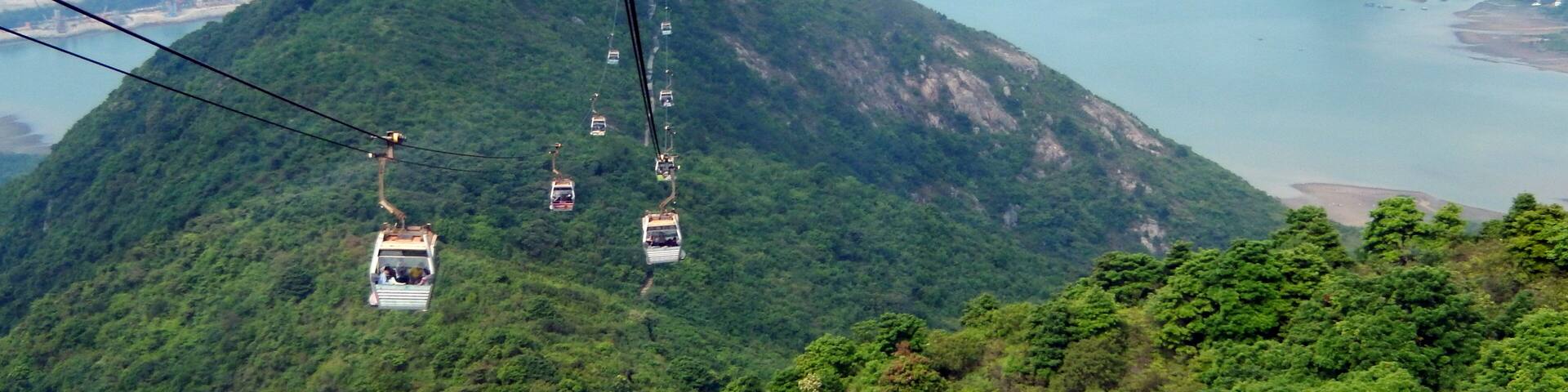 Lantau Island from Cable Car 大嶼山纜車