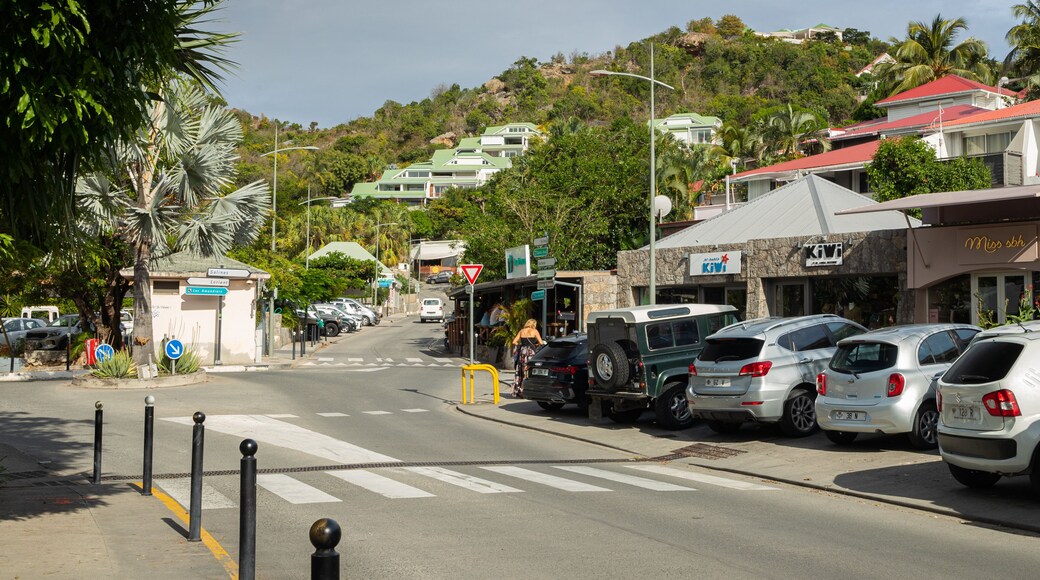 Saint-Jean featuring a small town or village