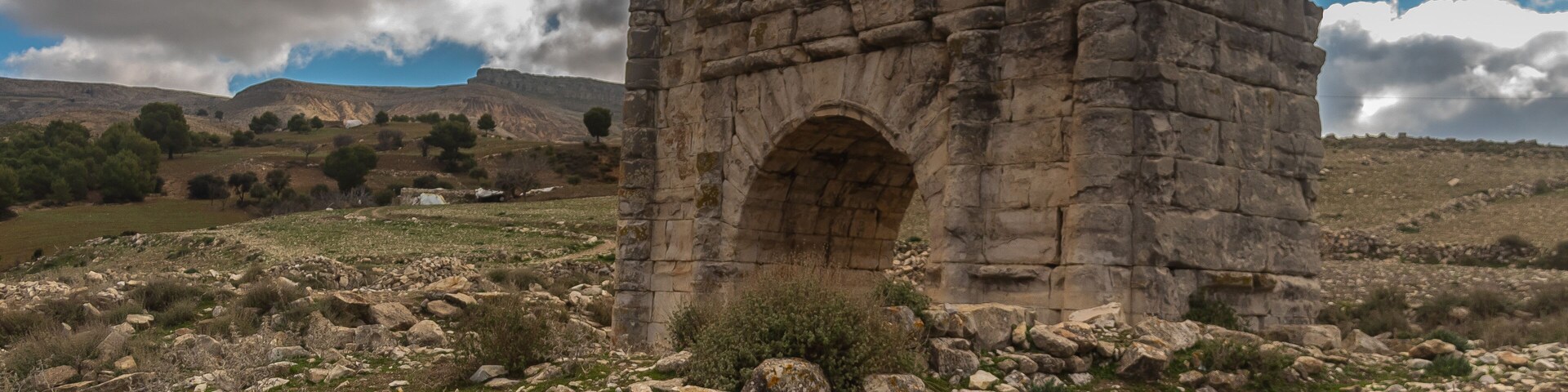 Triumphal arch of Thigibba Hammam Zouakra, Siliana, Tunisia