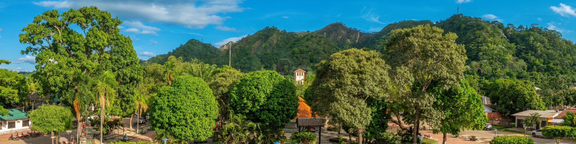 Rurrenabaque on the Beni river, the gateway to Madidi National Park rainforest and the Bolivian Pampas, Bolivia