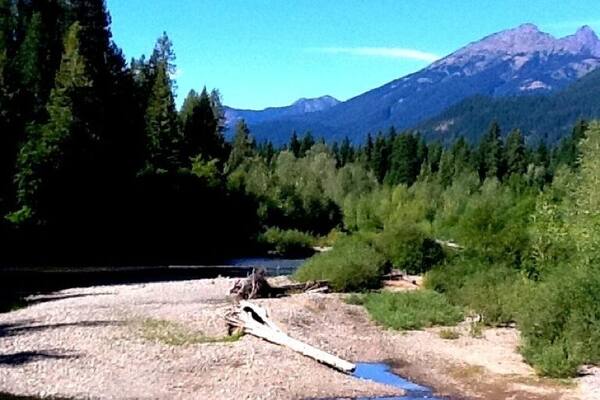 Beautiful... but beware of all the mosquitoes eager to drink your blood. They are everywhere. #ipad2 #troverdetour