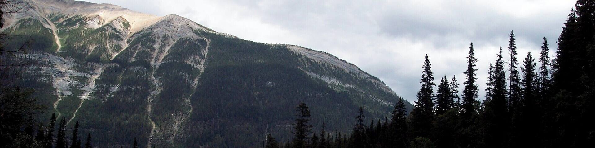 Looks freezing, doesn't it? #Rockies #rivers