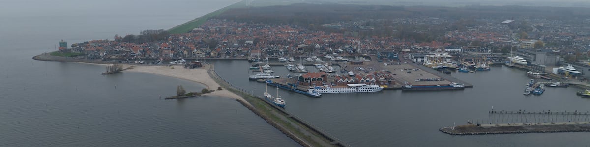Urk former island andmunicipality in the province of Flevoland in the Netherlands. most religious municipality in the Netherlands. close-knit community. Largest fishing fleet. Aerial