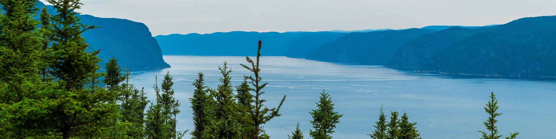 Saguenay-Lac-Saint-Jean showing landscape views and a river or creek