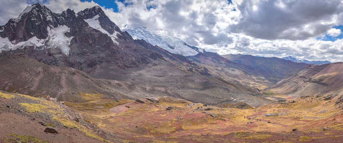 Mineral rich geological formations in the mountains of the Cordillera Vilcanota. Ausungate, Cusco, Peru