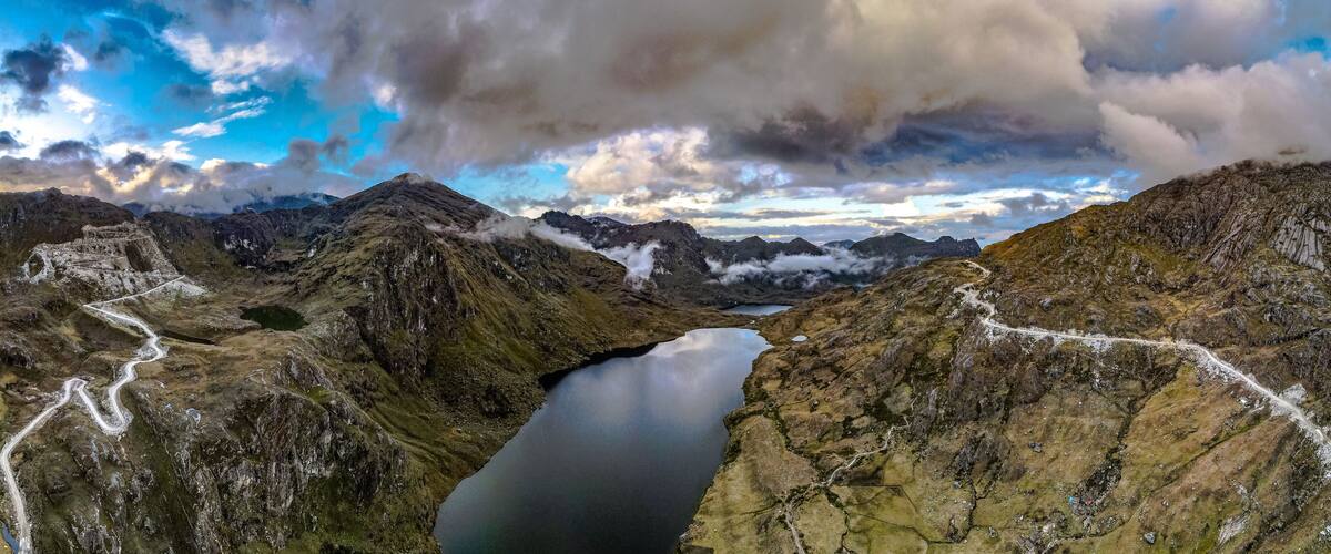 LAGUNA NEGRA O YANACOCHA EN LA REGIÓN HUANUCO A 3500 MSNM EN LE PERU 2022