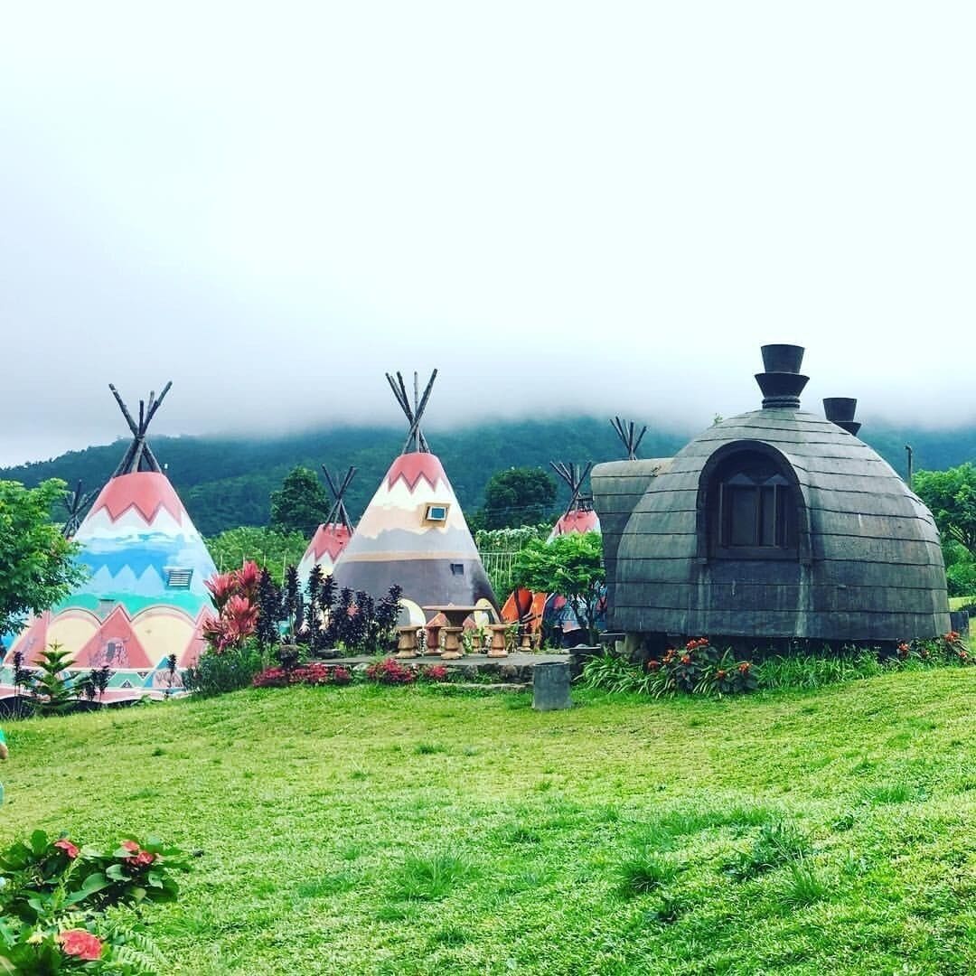 Tipi tents and bonita huts at the Campuestohan Highland Resort, At 800-meter above sea level, Campuestohan enjoys a relatively cooler climate and gets colder when fog engulfs the place. It’s a perfect destination if you want to get away from the summer heat. #EndlessSummer