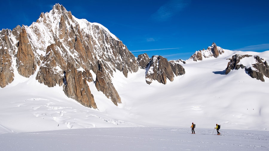 Skiing on the Vallee Blanche from Courmayeur, Italy
