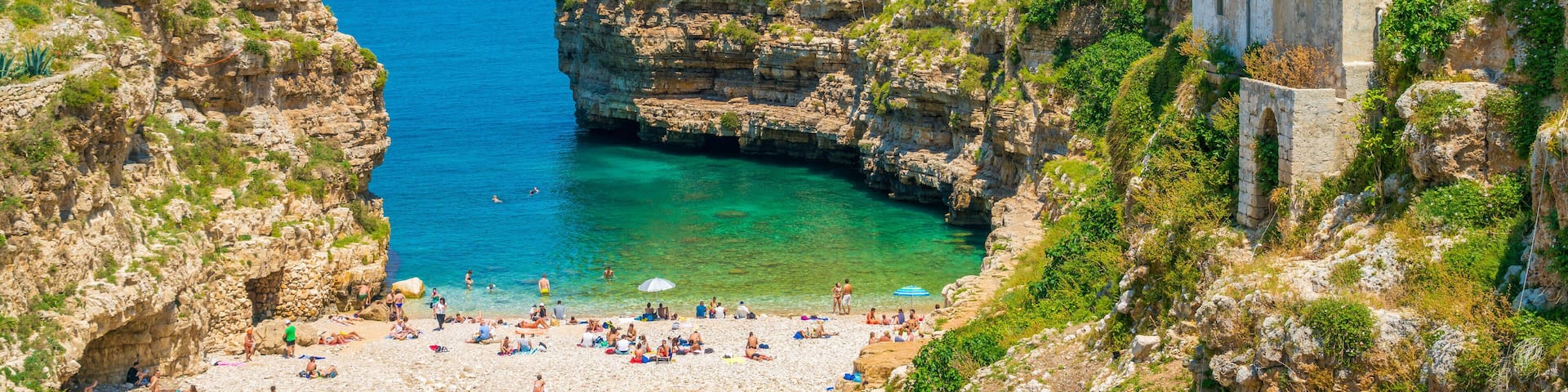 MPX04M Scenic sight in Polignano a Mare, Bari Province, Apulia (Puglia), southern Italy.