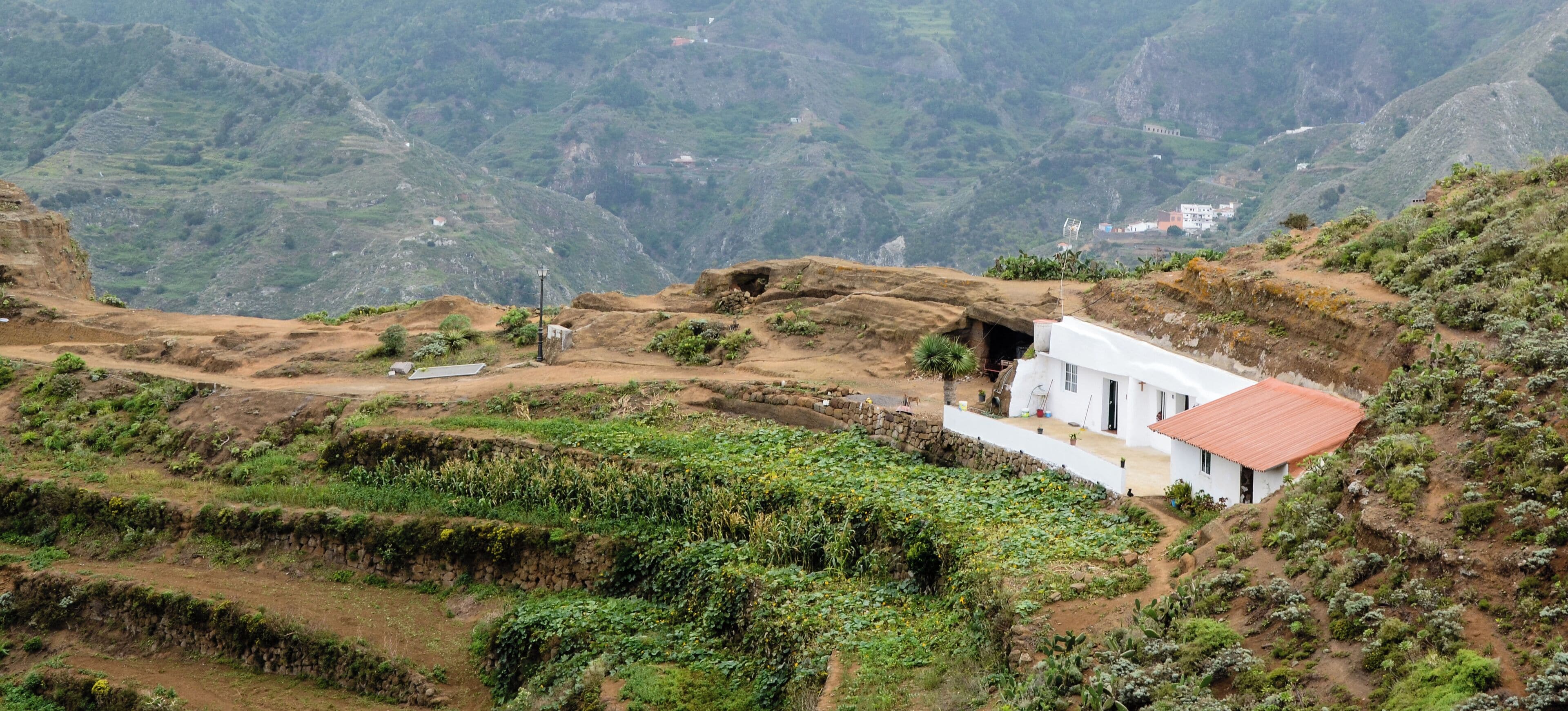 Cuevas de Chinamada, Macizo de Anaga
