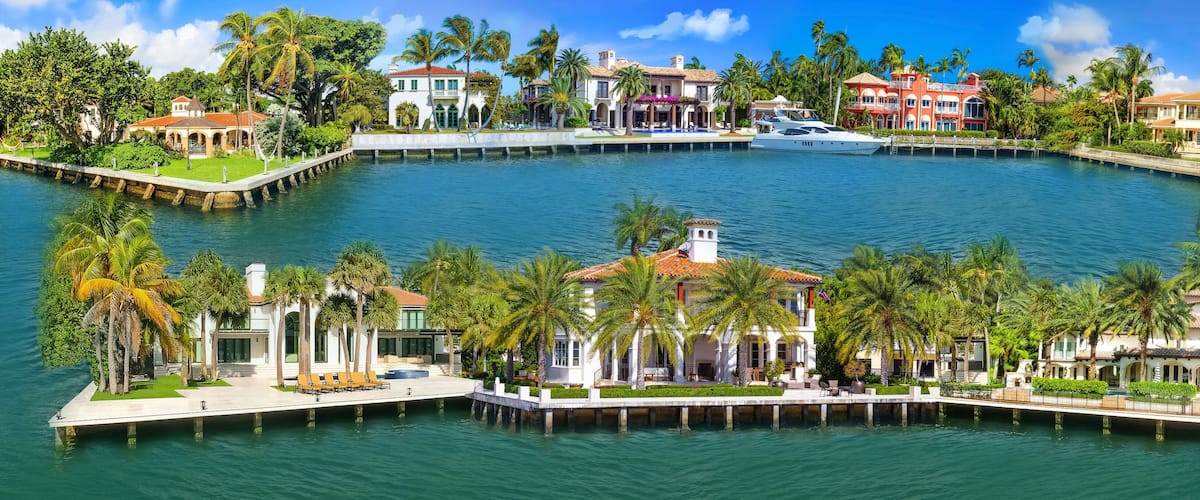Luxury mansion in exclusive part of Fort Lauderdale