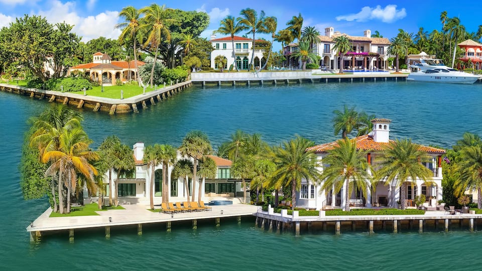 Luxury mansion in exclusive part of Fort Lauderdale