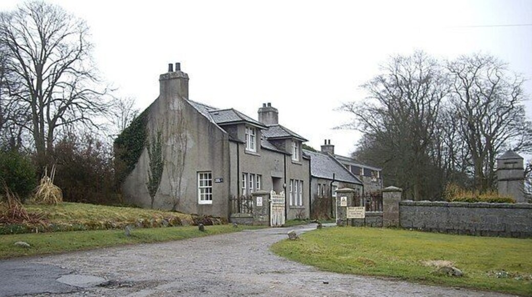 West Lodge, Kirkton House