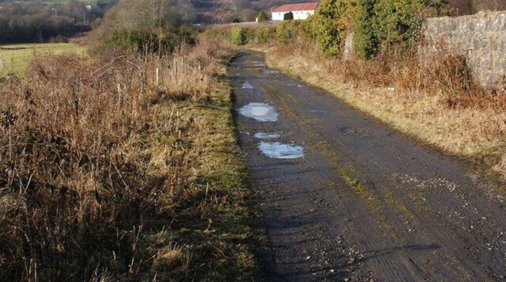 The Howgate. For the main description, see 1723864, which is a view in the opposite direction from the same point.