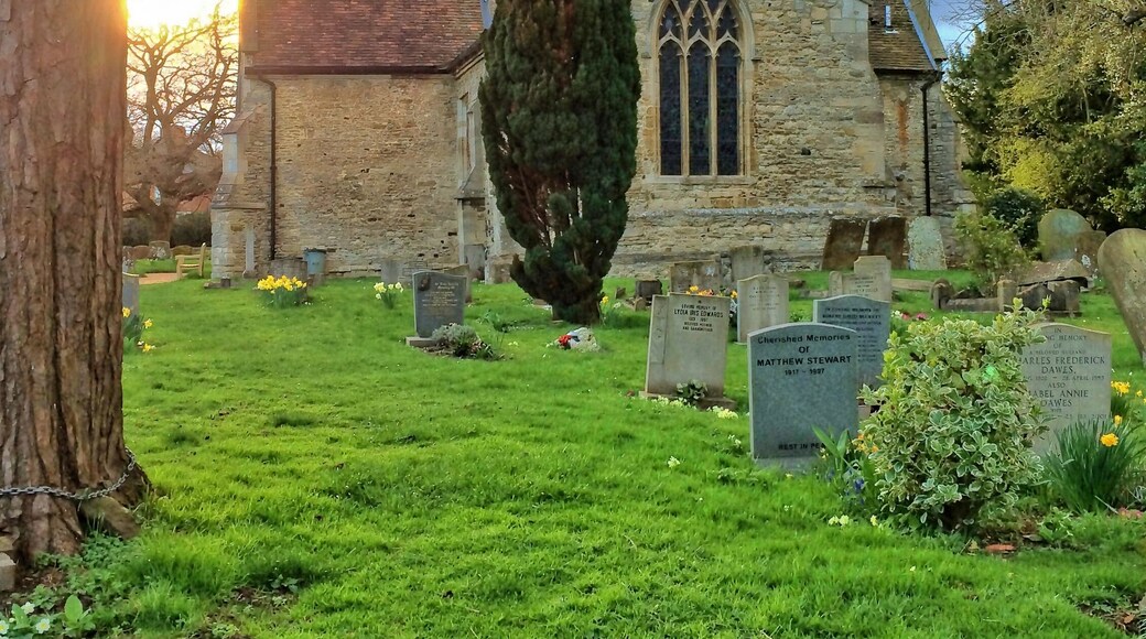 Church Of St Thomas Wikidata has entry Q17552045 with data related to this item.