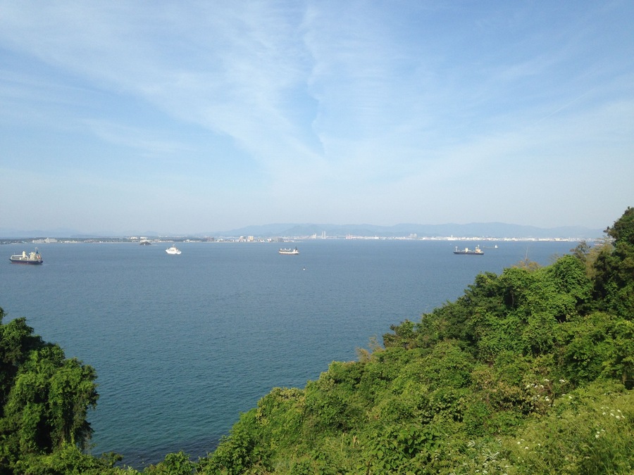 能古島より望む博多湾と福岡市内