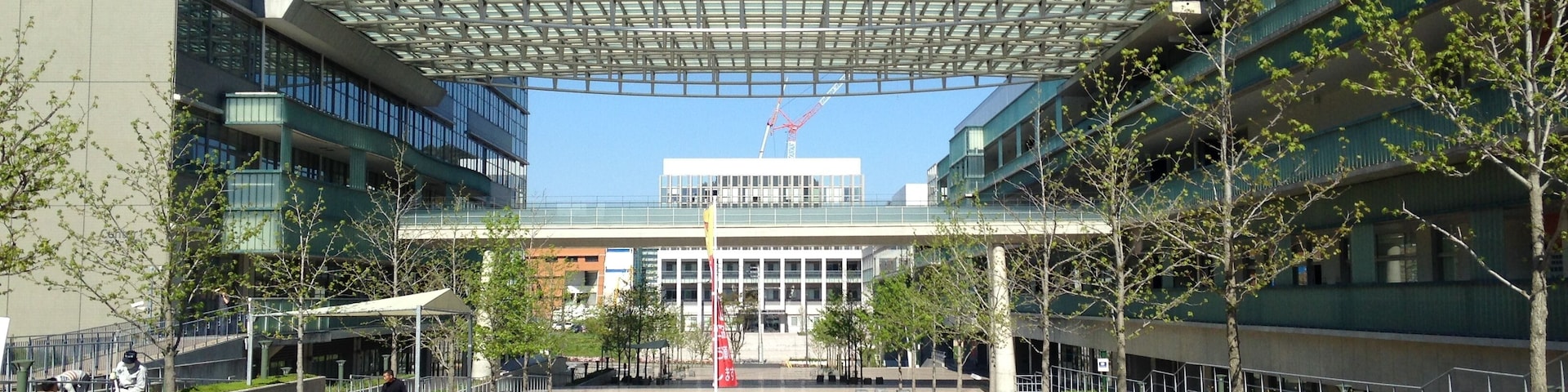 九州大学伊都キャンパス・センター1号と2号館