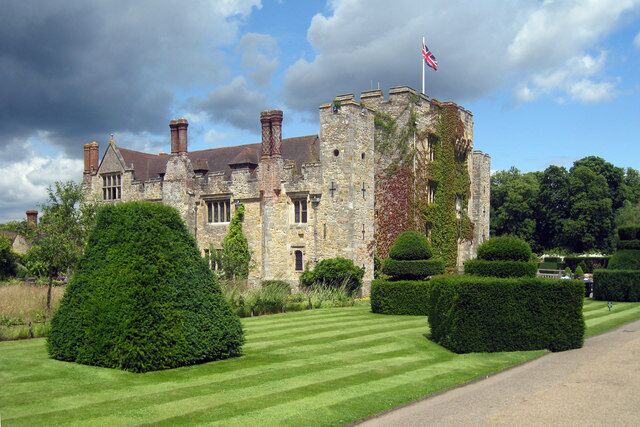 Hever Castle, Hever, Kent Grade I listed http://www.imagesofengland.org.uk/details/default.aspx?id=444816