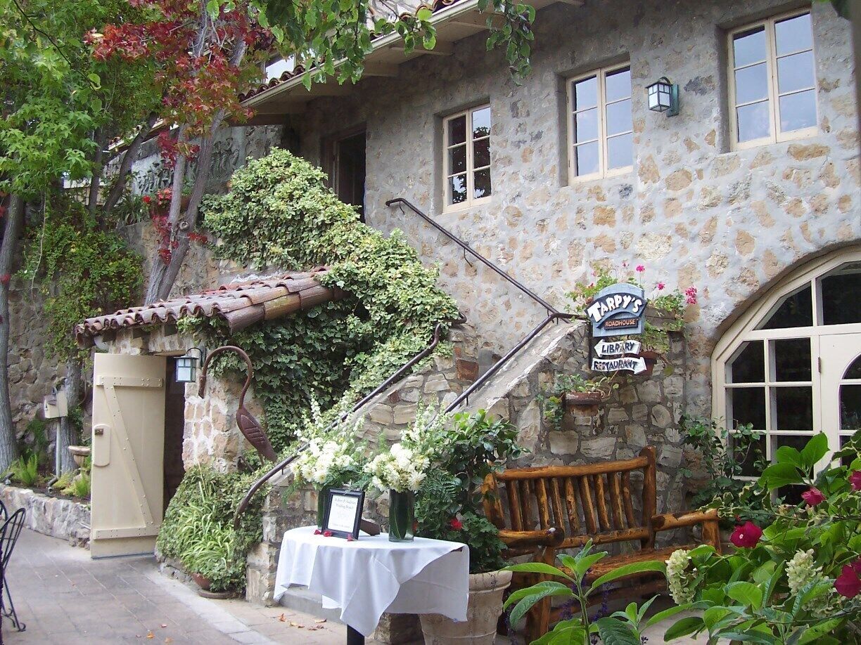 A must while in the Carmel/Monterey area...especially their Sunday brunch.