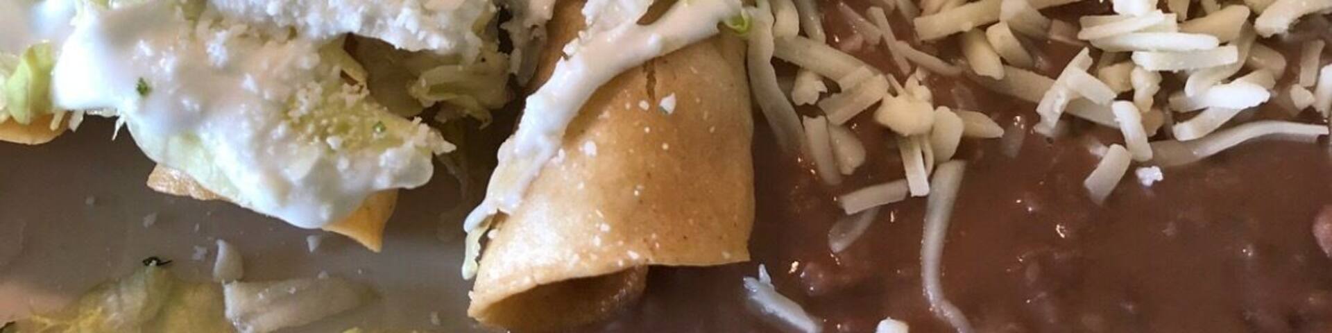 Small little Central Valley town called Del Rey has only one restaurant called Jessica’s Mexican Restaurant. Small place, everything made fresh and to order, home made tortillas upon request, great prices, and best of all the food is delicious, flavorful, and bountiful. #centralvalley #centralvalleycalifornia #farmingtown #mexicanfood #authentic #madetoorder