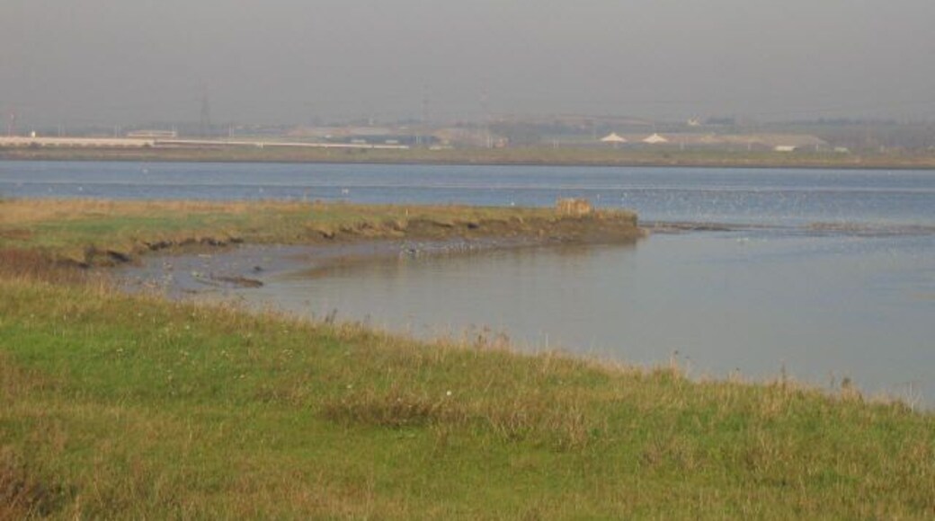 Confluence 2. There can be few grid squares with two river confluences in opposite corners! Across the Thames from the confluence submitted by Glyn, this is the mouth of the Darent (from which Dartford gets its name) looking across to Purfleet.
