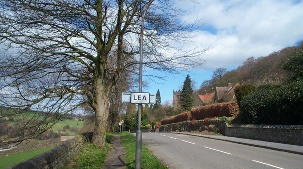 Lea Approaching Lea from Holloway.