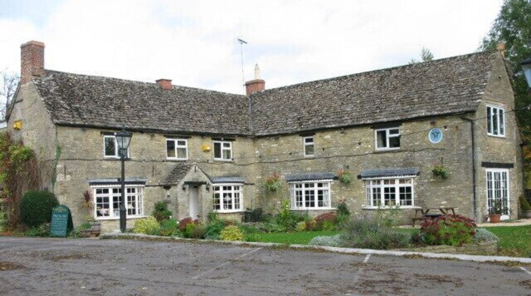 Old Spotted Cow pub, Marston Meysey