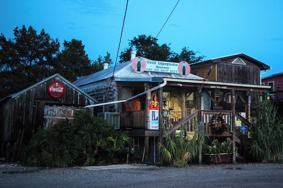 I loved this cute little store. Just a little piece of America still hanging out there. Found it between Chauvin and Cocodrie, just behind the ice machine.