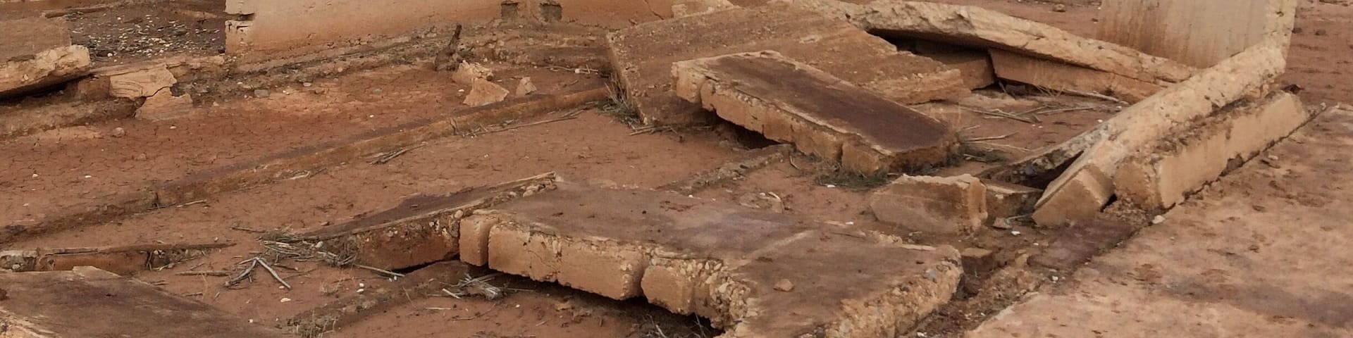 This town, originally settled by Mormons in the 1800s and ultimately abandoned when Lake Mead was formed by the construction of the Hoover Dam, is now a protected US archaeological site and can be accessed on a 2.5 mile hiking loop from the St Thomas Trailhead. The trailhead is about 4 miles down a dirt road near the entrance to Lake Mead National Recreation Area by Valley of Fire State Park.