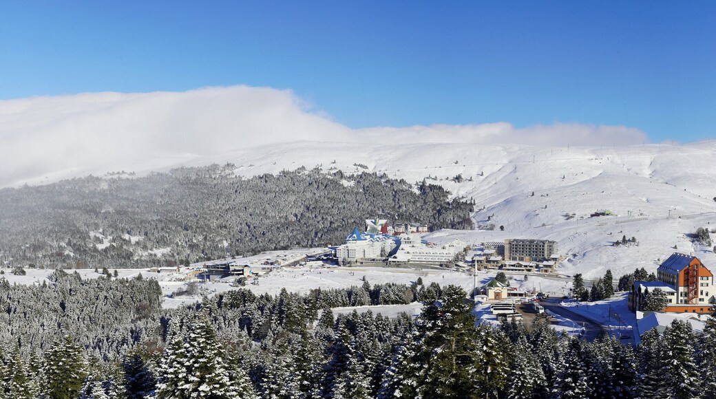 Bursa Uludağ ski resort, snowy panoramic view.