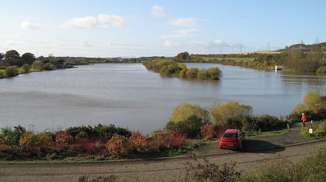 Town Loch From the railway walk/NCN 1. No water skiers today.