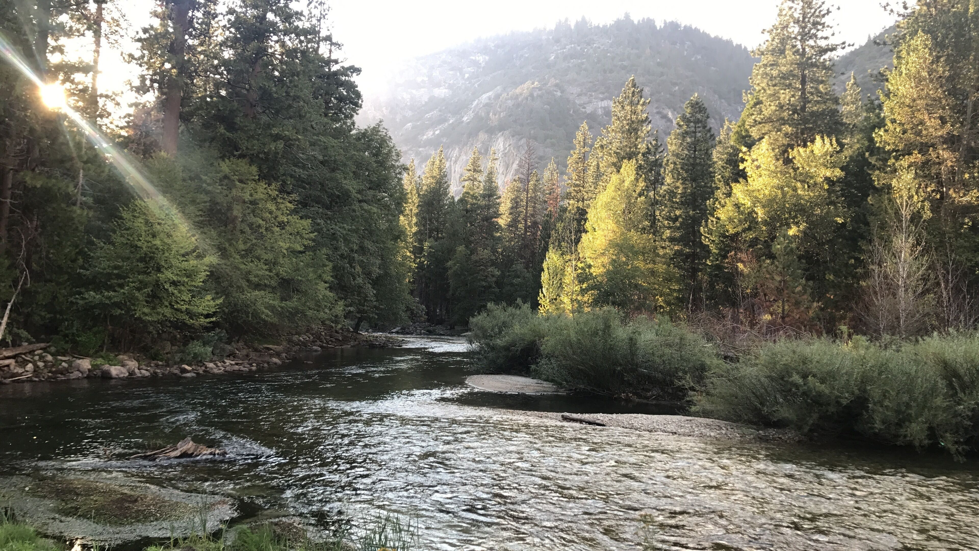 Amazing nature of Kings River, Kings Canyon, USA