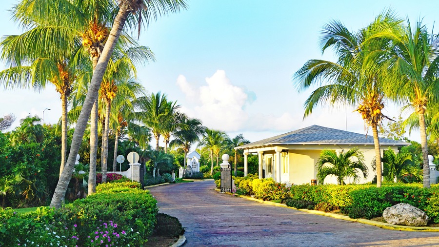Panorámica de playas y complejos para turistas en Cayo Santa María, República de Cuba