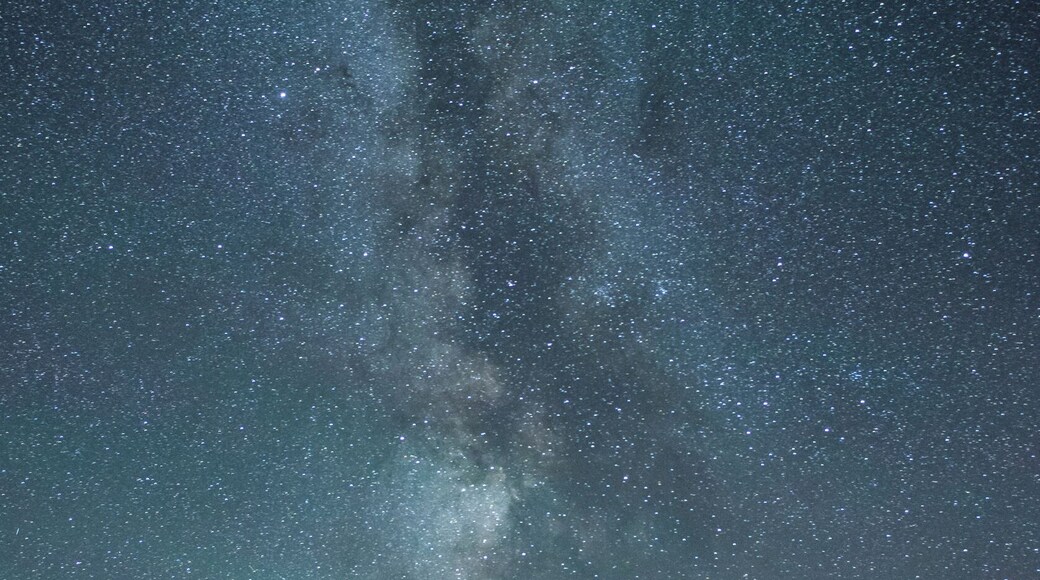 Sunrise lodge offers one of the greatest views of Mt. Rainer, every trailhead off the main lodge is worth exploring and provides stunning views. On a clear moonless night it is my favorite place to capture our galaxy
#mtrainer #volcano #stars #galaxy #washington #nationalparks #milkyway #lifeatexpediagroup #mybackyard #localsecret #hike #hiking #adventure