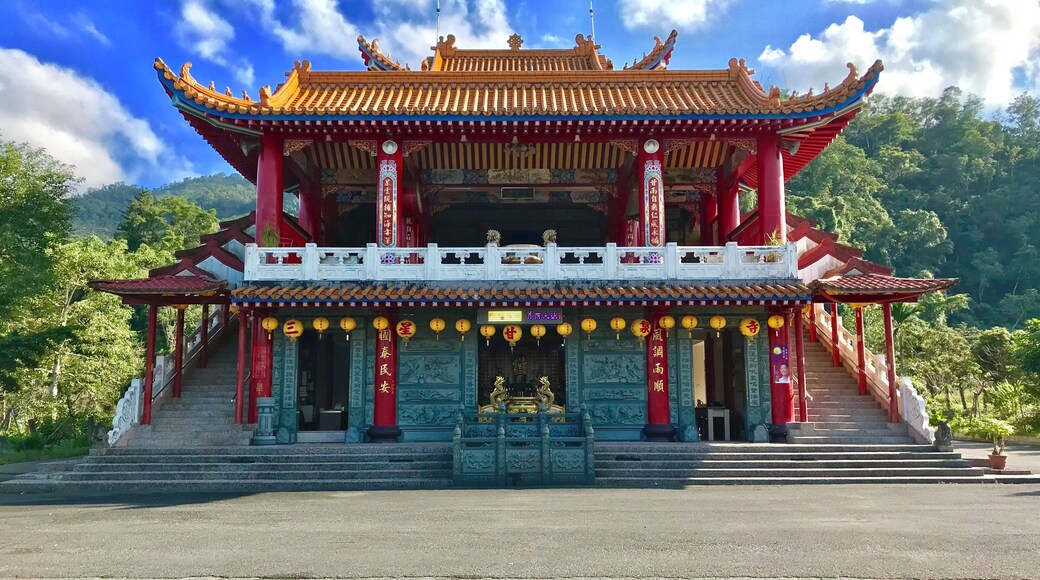 三星甘泉寺正面照