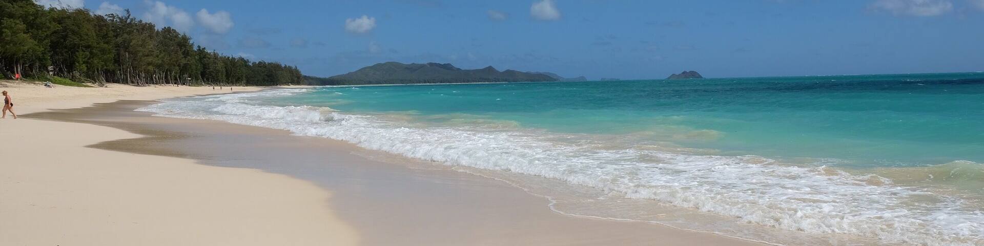 Very beautiful beach in Hawaii, the island of OahuđŽ