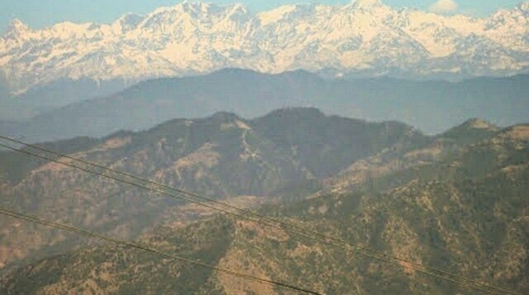 Majestic Mountains of the Himalayan range from the topmost point of Dhanolti, a hill station near Musssorie. The view was breathtaking, one should witness this unsurpassable beauty of the Himalayas. #goldenhour