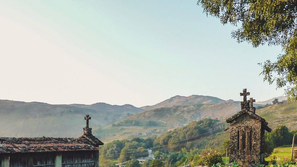 The old #village of #Brufe #minho #portugal ...The sense of community still persists here, and the ideals of mutual help and sharing among the inhabitants are the norm. #visitportugal #igersportugal #portugalalive #portugalcomefeitos #travelingram #instatraveling #traveltheworld #travelphotography #travel #instatravel #traveler #travelgram #traveling #instagood #photooftheday #instagrammers #igers #instatag #instagramanet #instaphoto #photogram
