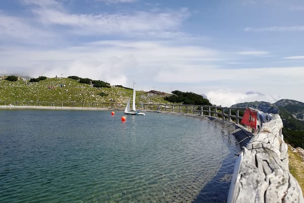 Regata on 2000 m high Mountain lake Zvoh