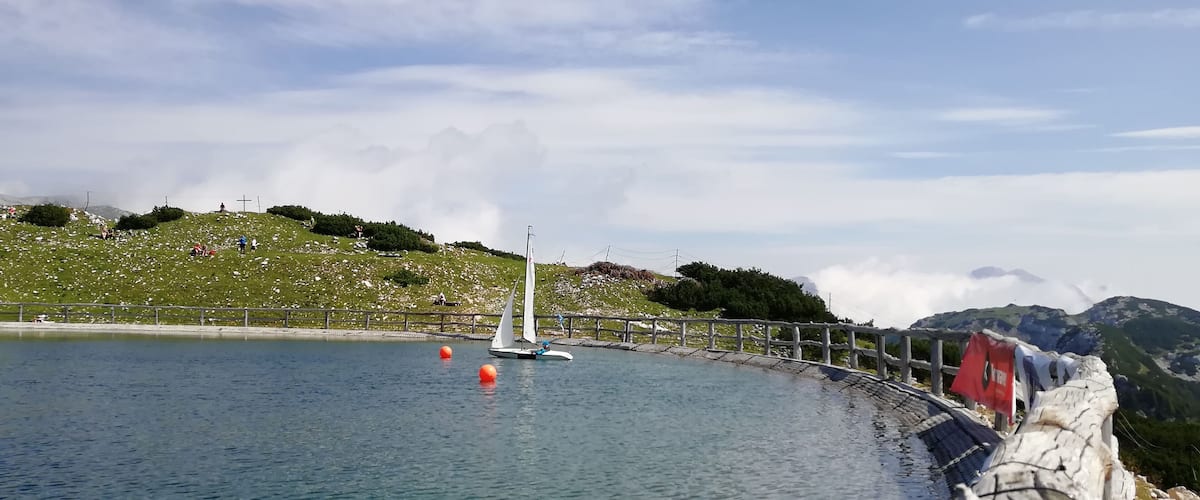 Regata on 2000 m high Mountain lake Zvoh