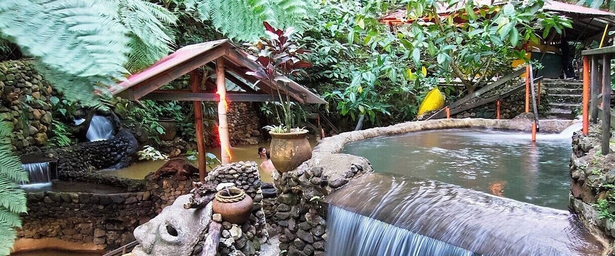 Therapeutic heaven. The cold pool is in the upper right and the hot pool is in the back. Hop between the two and your muscles will (eventually) thank you.
Tip: There is a cold waterfall at the back of the hot pool to cool your head, but you have to wade the length of the pool to get there!