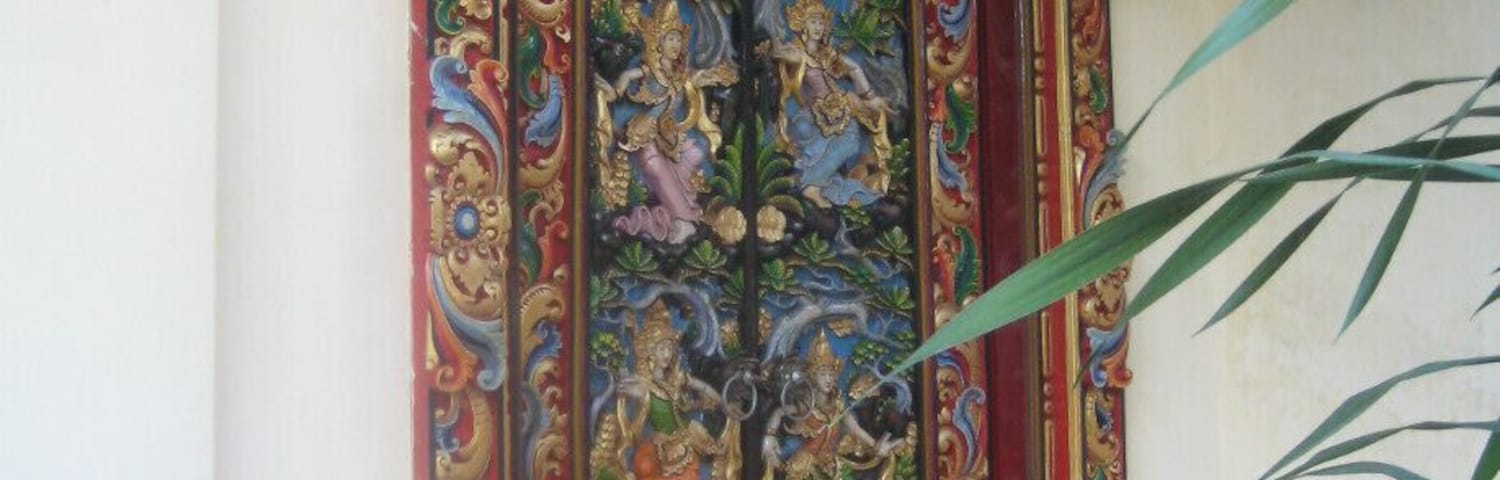 Stumbled upon this beautiful door, on our way to the beach, in Sanur, Bali.