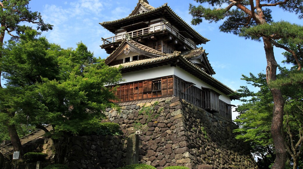 Maruoka Castle